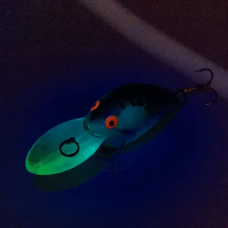 Bomber Fat A Crankbait, Vert Jaune, 18g, Suspending, #10903