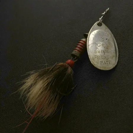 Mepps Aglia 3, Argenté, 1/4oz, Queue d'écureuil, Cuillère tournante #23570