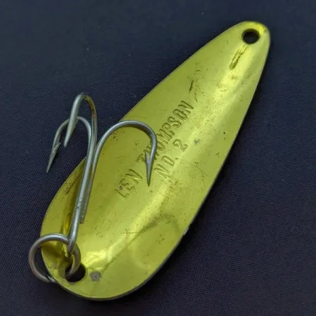 Len Thompson #2, 28g rouge/or, Cuillère ondulante #24013