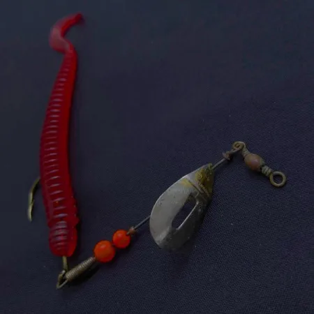 Pflueger June Bug №4 Spinner, Rouge/Nickel, 6 g, Bras déporté, #24501