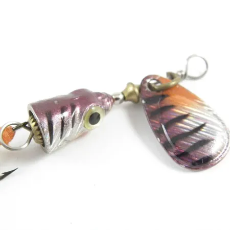 Blue Fox Vibrax Shallow Cuiller, Rainbow Perch, 4g, Plumes, #2948