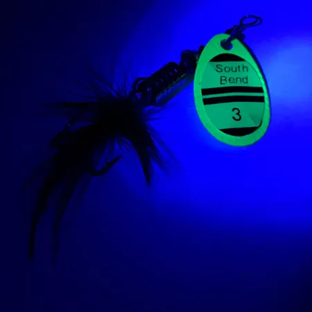 South Bend 3 UV Cuillère, Vert UV, 7g, Triple Plumé, #4186